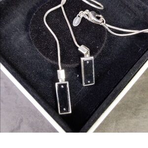 🩶 Vintage Monet Black and Silver Rectangular Pendant Necklace 32” 🩶